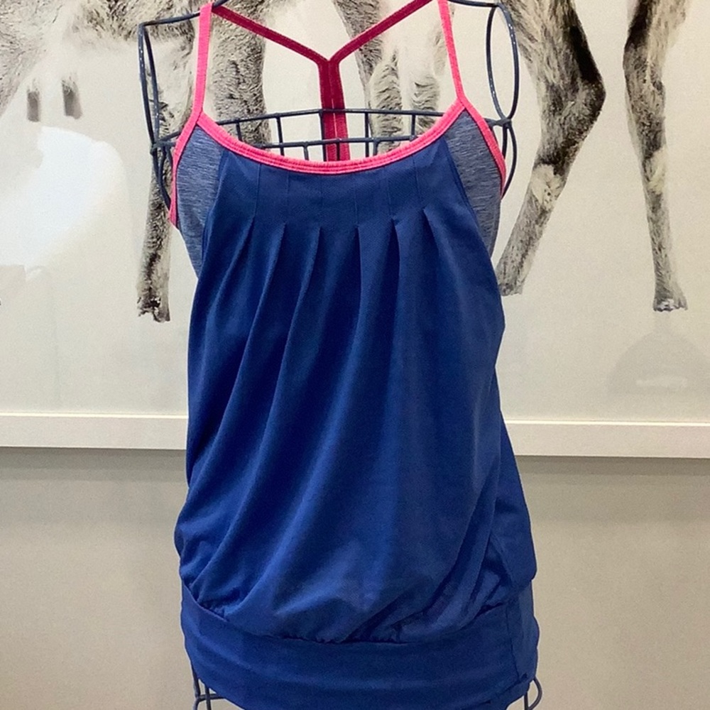 North face tank with built in bra